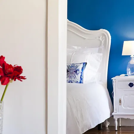 Bairrus Lisbon Apartments - Alfama Room photo